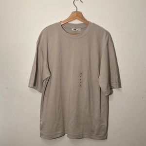 UNIQLO Men’s Oversized Tee